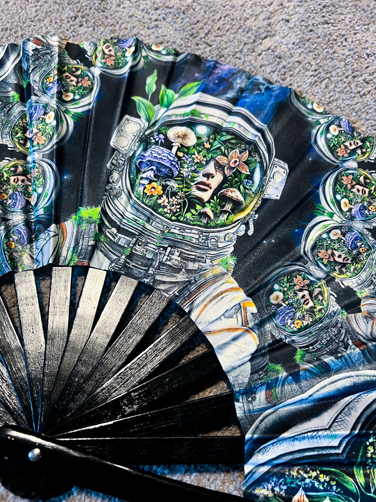 Mushronaut - Fan