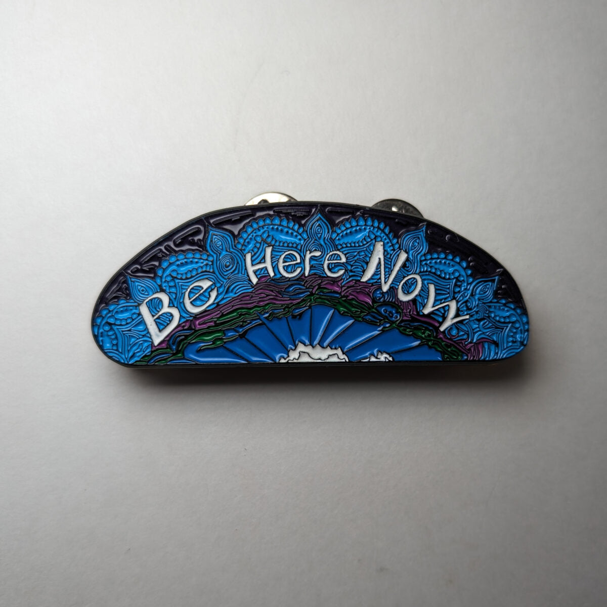 Ram Dass Tribut (Sei jetzt hier) - Pin