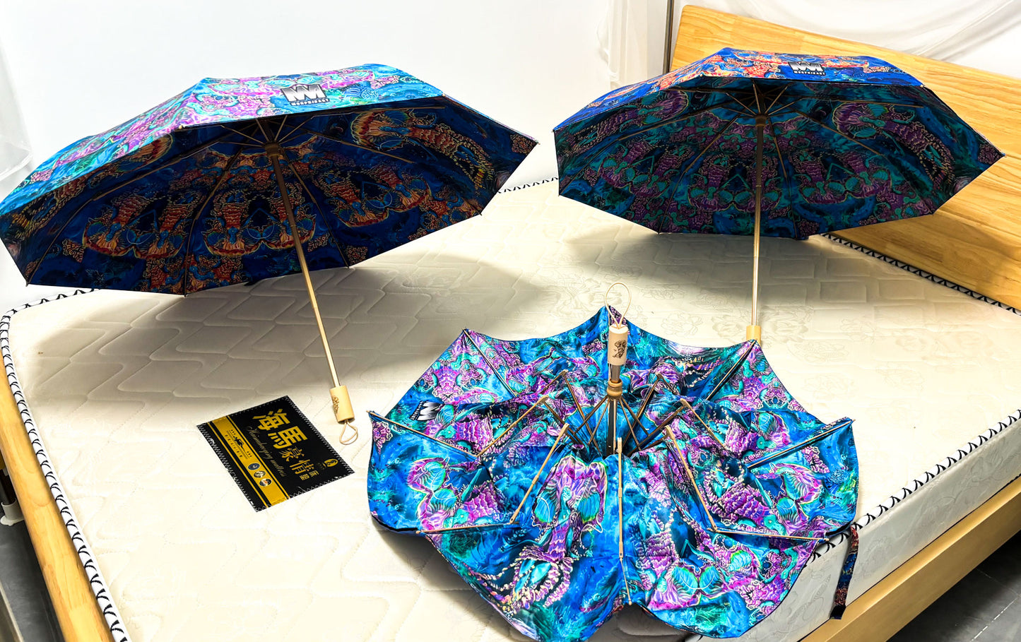 Jelly Shroom Goddess - Compactable Umbrella