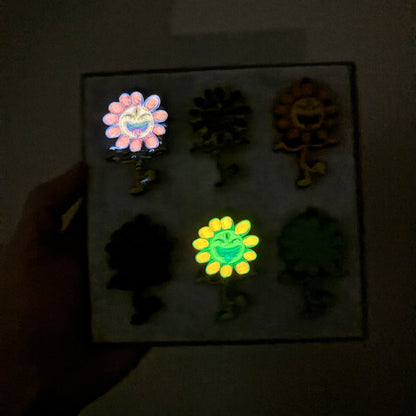 Trippin Daisies Pins