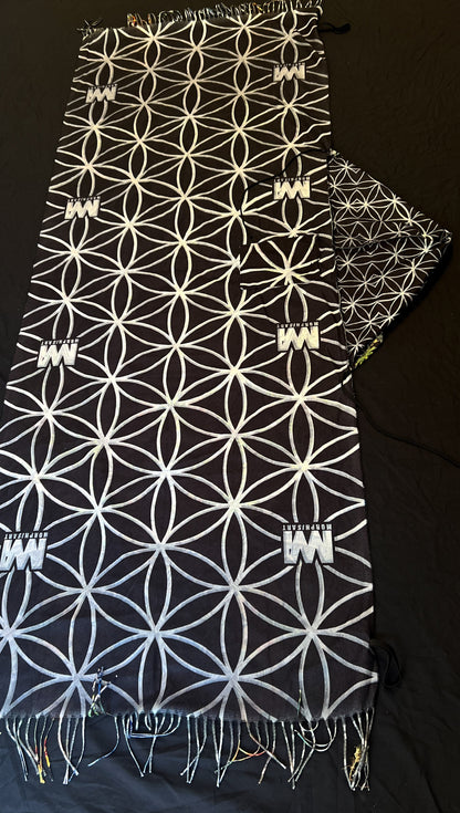 Mushronaut - Hooded Pashmina