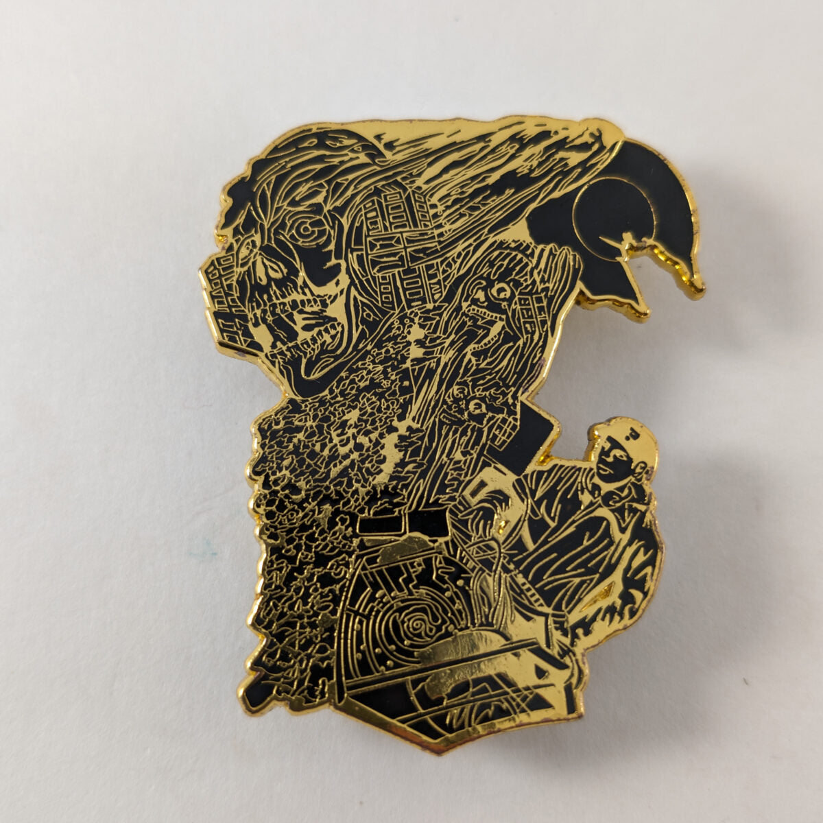 Tipper Rocks - Pin - Gold Metal