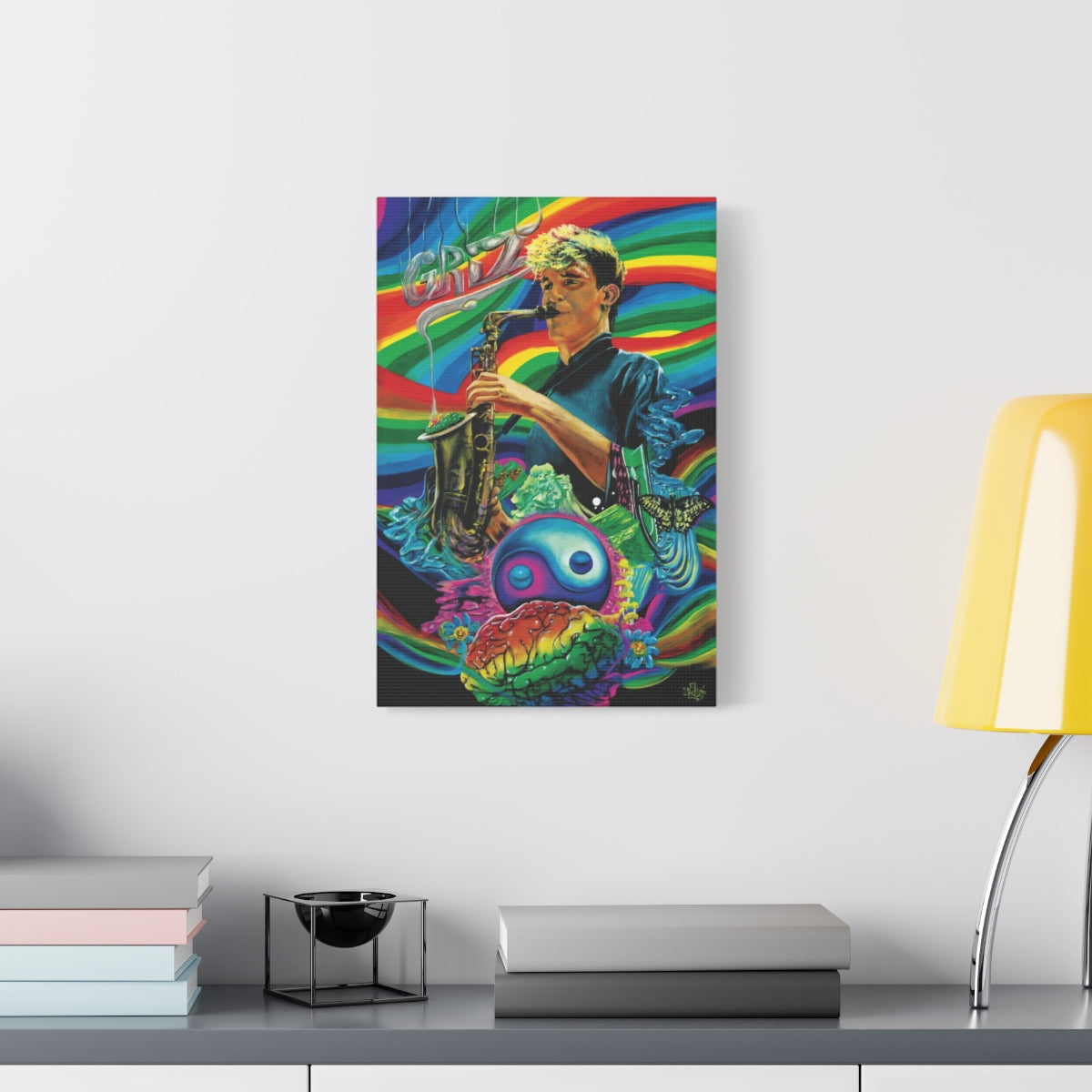 Griz Love 12″ x 18″ (Vertical) / 1.25" wall view